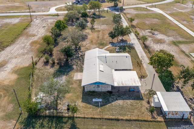 406 Sea Willow, Marion, TX 78124