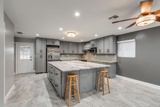 406 Sea Willow, Marion, TX 78124