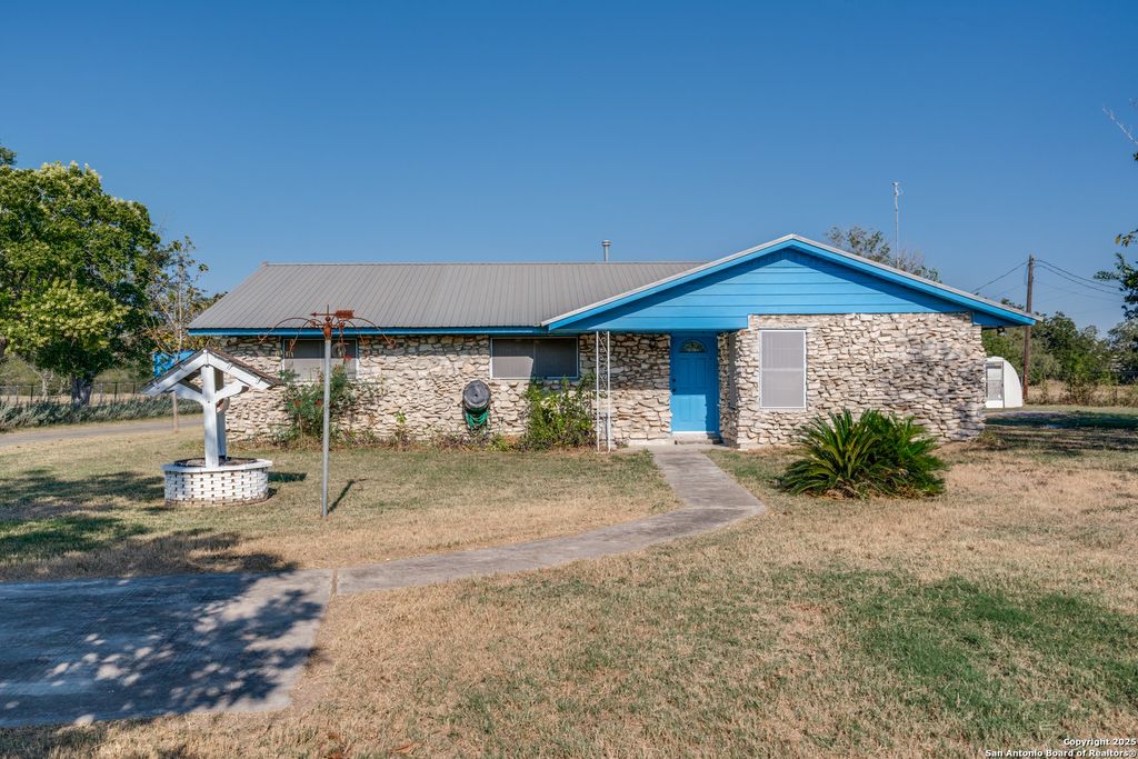 406 Sea Willow, Marion, TX 78124