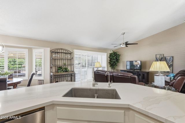 26202 S FLAME TREE Drive, Sun Lakes, AZ 85248