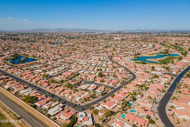 26202 S FLAME TREE Drive, Sun Lakes, AZ 85248