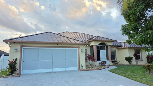 1752 SW Starman Avenue, Port St Lucie, FL 34953