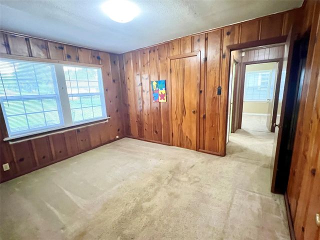 522 14th Street N, Texas City, TX 77590