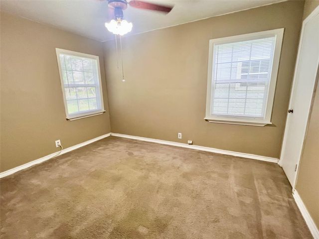 522 14th Street N, Texas City, TX 77590