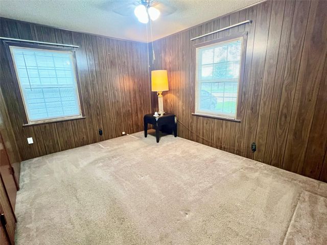 522 14th Street N, Texas City, TX 77590