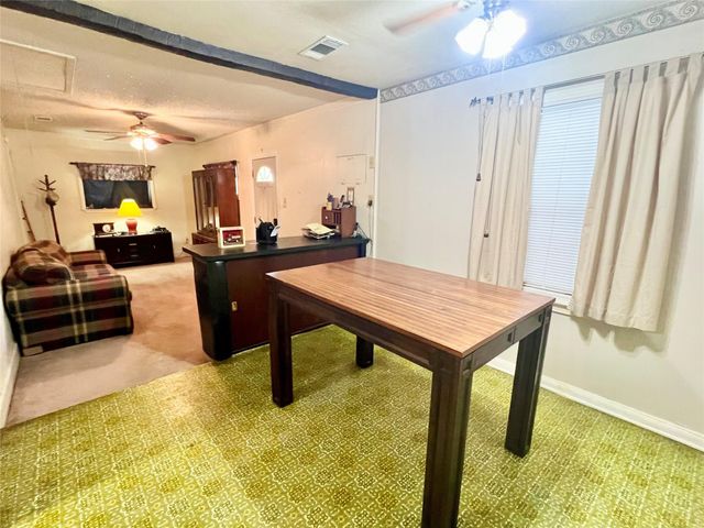 522 14th Street N, Texas City, TX 77590