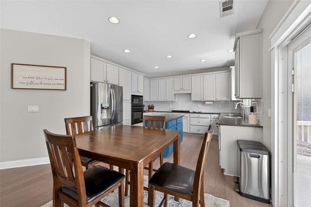 7819 Brass Lantern Drive, Flowery Branch, GA 30542