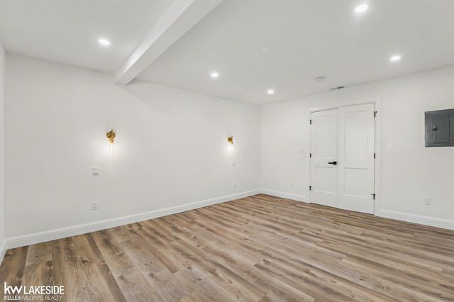 2871 Harvey Street, Rochester Hills, MI 48309