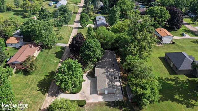 2871 Harvey Street, Rochester Hills, MI 48309