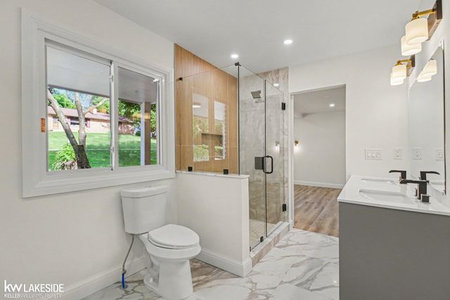 2871 Harvey Street, Rochester Hills, MI 48309