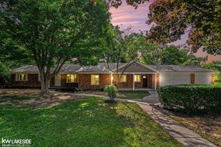 2871 Harvey Street, Rochester Hills, MI 48309