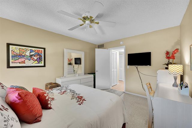 3508 SW Natura Blvd 206, Deerfield Beach, FL 33441
