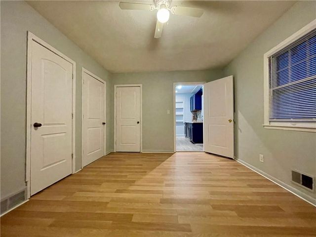 314 SW 10th Street, Blue Springs, MO 64015