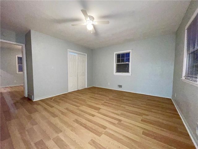 314 SW 10th Street, Blue Springs, MO 64015