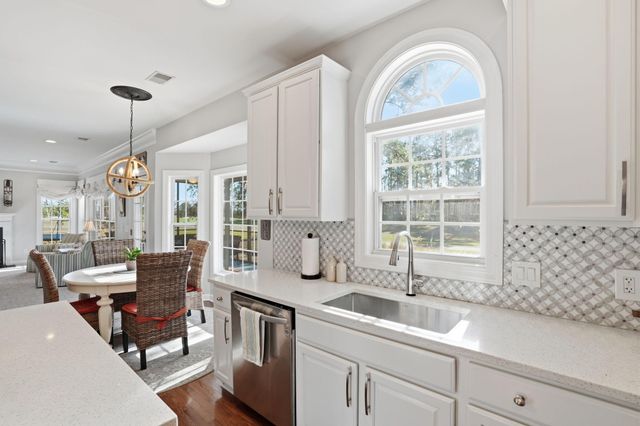 2705 Sarazen Drive, Mount Pleasant, SC 29466