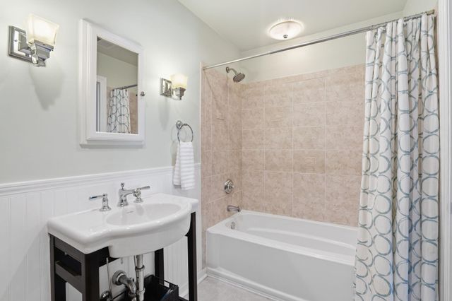 2705 Sarazen Drive, Mount Pleasant, SC 29466