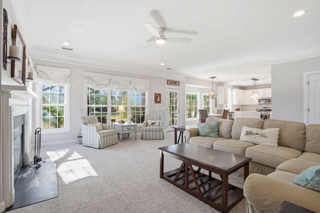 2705 Sarazen Drive, Mount Pleasant, SC 29466