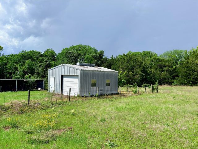 11602 Fm 389, Burton, TX 77835