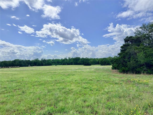 11602 Fm 389, Burton, TX 77835