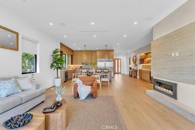 11956 Collins Street, Valley Village, CA 91607