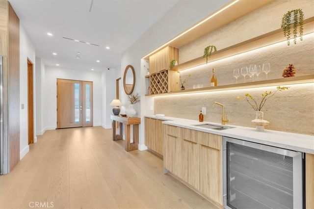 11956 Collins Street, Valley Village, CA 91607