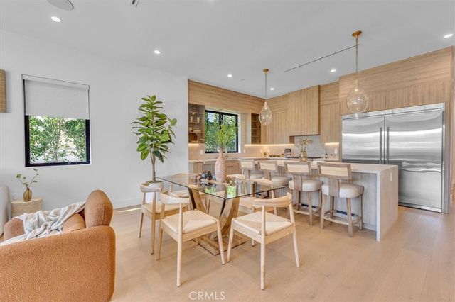 11956 Collins Street, Valley Village, CA 91607