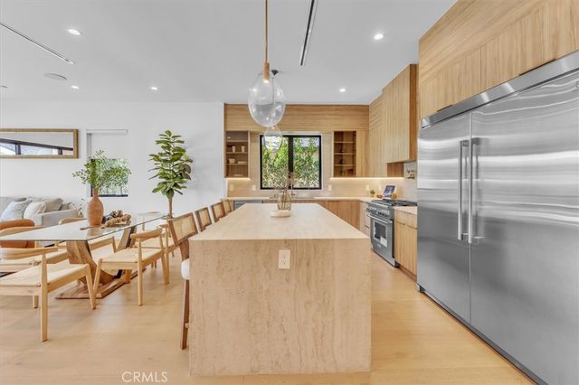 11956 Collins Street, Valley Village, CA 91607