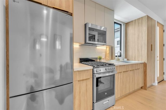 11956 Collins Street, Valley Village, CA 91607