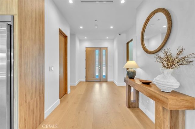 11956 Collins Street, Valley Village, CA 91607