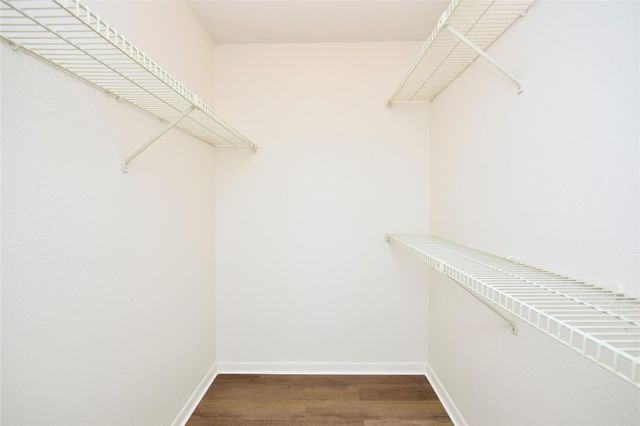 3035 Walnut Bend Lane 15, Houston, TX 77042