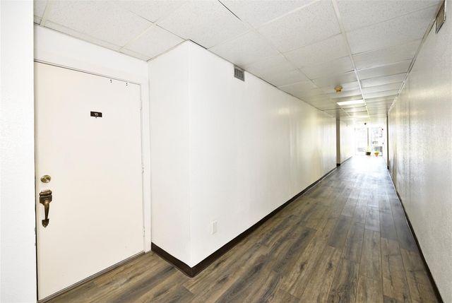 3035 Walnut Bend Lane 15, Houston, TX 77042