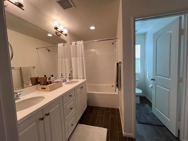 2332 Verano Way, Vista, CA 92081