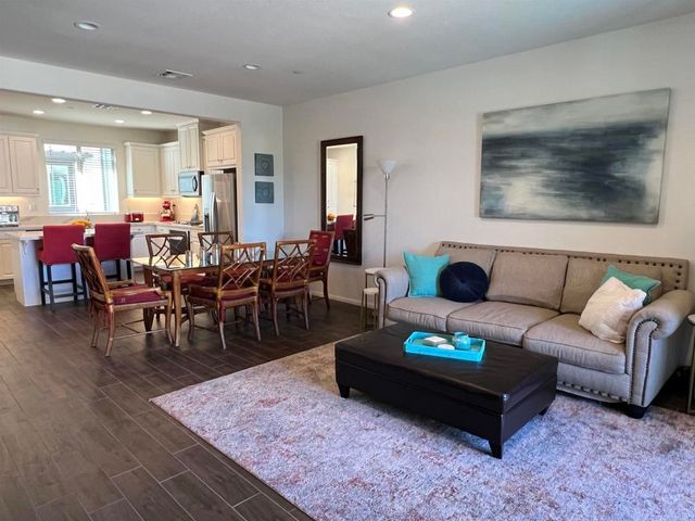 2332 Verano Way, Vista, CA 92081