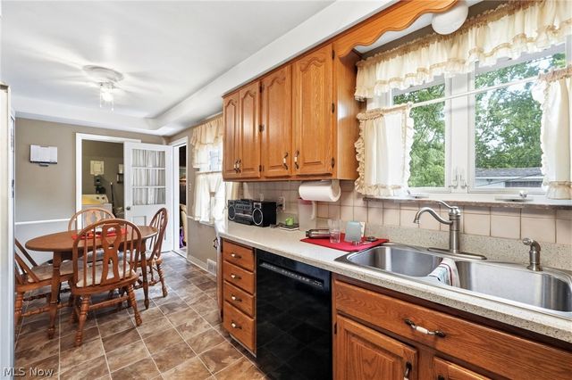14471 Washington Boulevard, University Heights, OH 44118