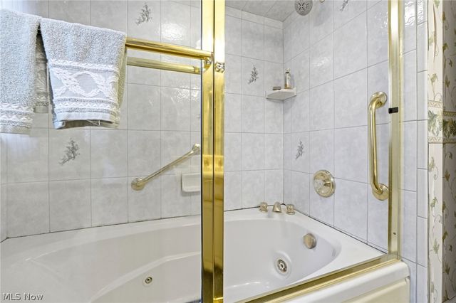 14471 Washington Boulevard, University Heights, OH 44118
