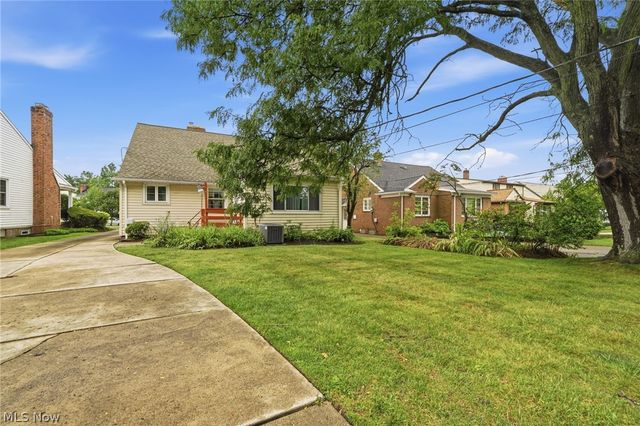 14471 Washington Boulevard, University Heights, OH 44118