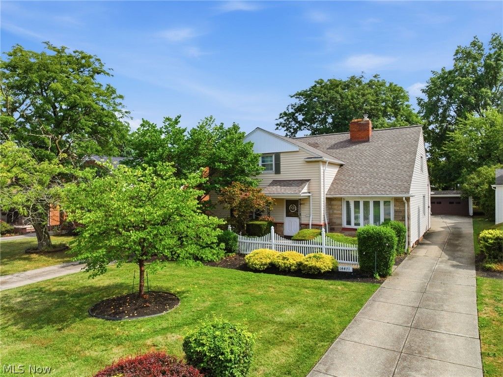 14471 Washington Boulevard, University Heights, OH 44118