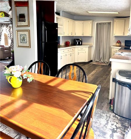 132 Victoria Ln, North Union Twp, PA 15445