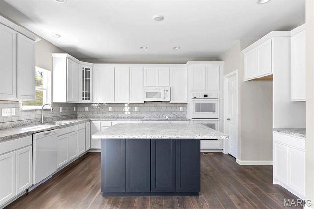 2 Hermitage II at Post Farms Enclave, O'fallon, MO 63385