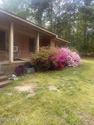 1311 Bill Town Road, Rose Hill, NC 28458