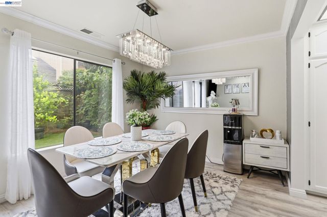 911 Erie Cir, Milpitas, CA 95035