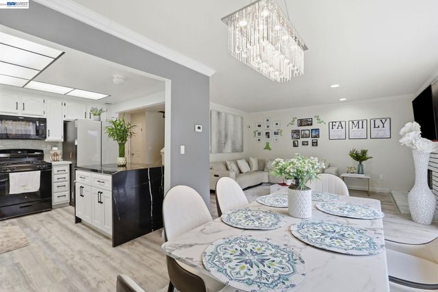 911 Erie Cir, Milpitas, CA 95035
