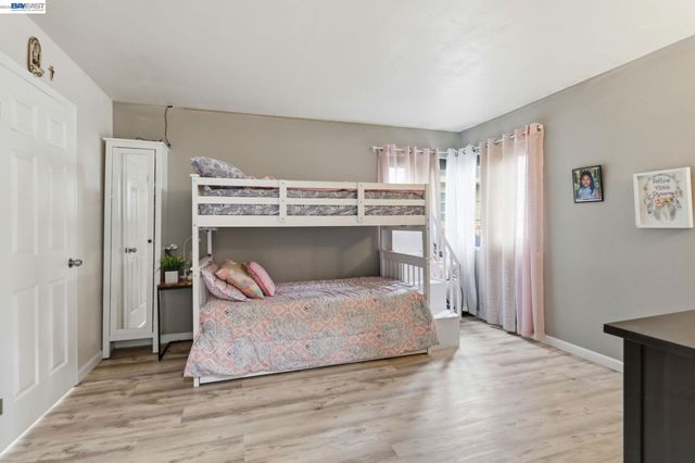 911 Erie Cir, Milpitas, CA 95035