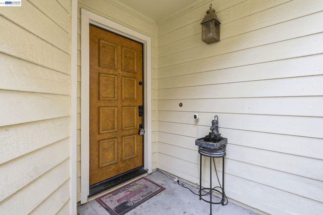 911 Erie Cir, Milpitas, CA 95035