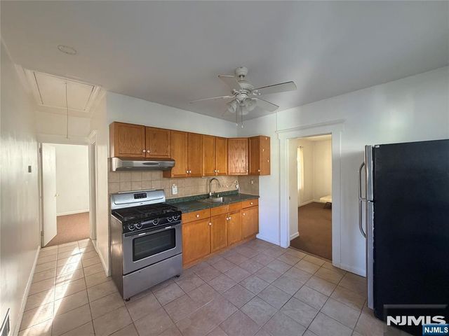 501 Englehardt Terrace 2, Ridgefield, NJ 07657