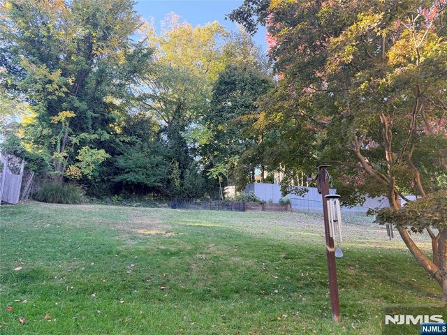 501 Englehardt Terrace 2, Ridgefield, NJ 07657