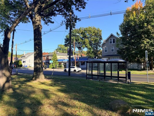 501 Englehardt Terrace 2, Ridgefield, NJ 07657