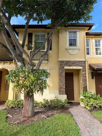 9323 SW 227th St 6-5, Cutler Bay, FL 33190