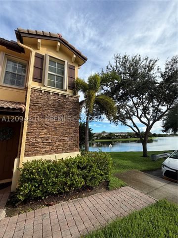 9323 SW 227th St 6-5, Cutler Bay, FL 33190