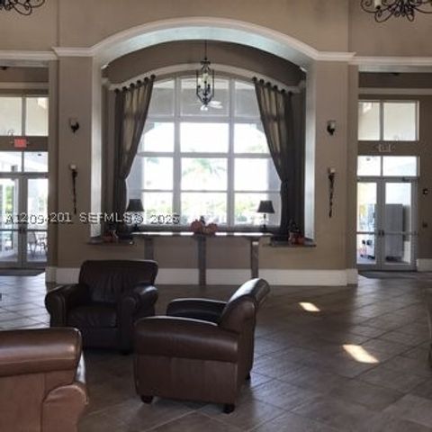 9323 SW 227th St 6-5, Cutler Bay, FL 33190
